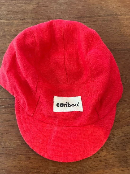 Other - Caribou red linen cap size Small